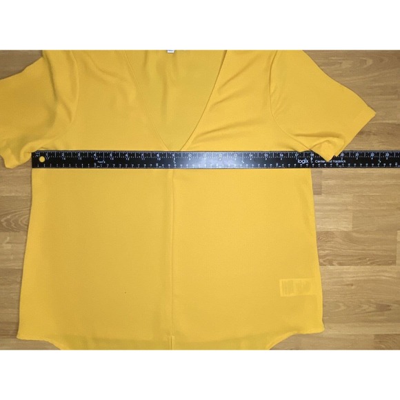 Madewell Shirt Women's Size XXS Novel Tie-Front V-neck Top Color Yellow Mustard - Picture 4 of 8
